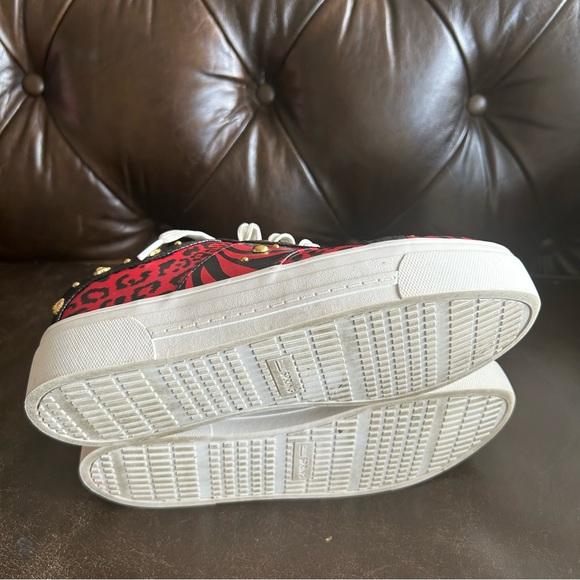 Disney The Lion King sneakers size 6 - Picture 7 of 12